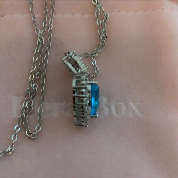 Beautiful Blue Topaz & White Zircon 3 Piece Set - Picture 6 of 10